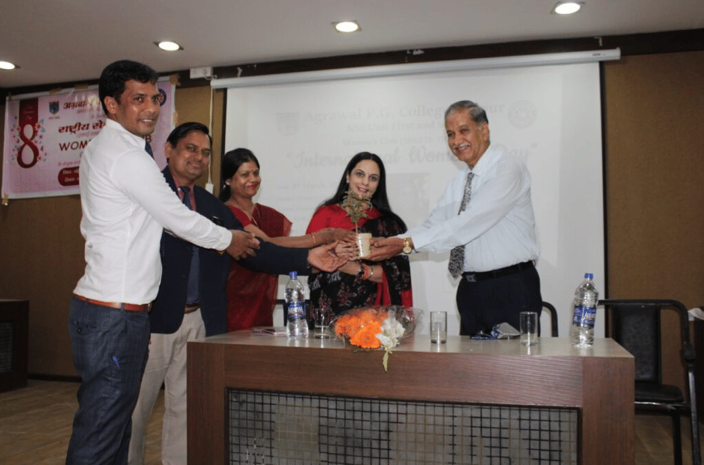 Agrawal P.G. College Jaipur Extra Curriculars photo 2